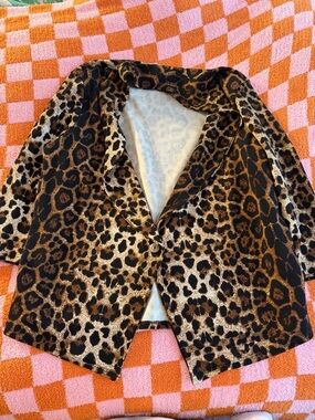 Leopard blazer